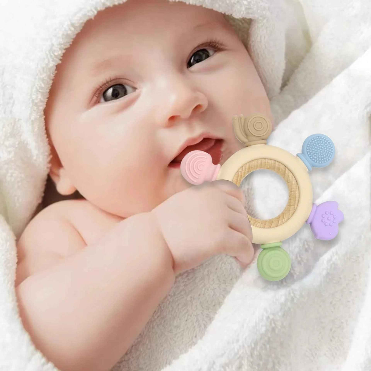 Wooden Rudder Infant Teether for Baby's Teething Stage